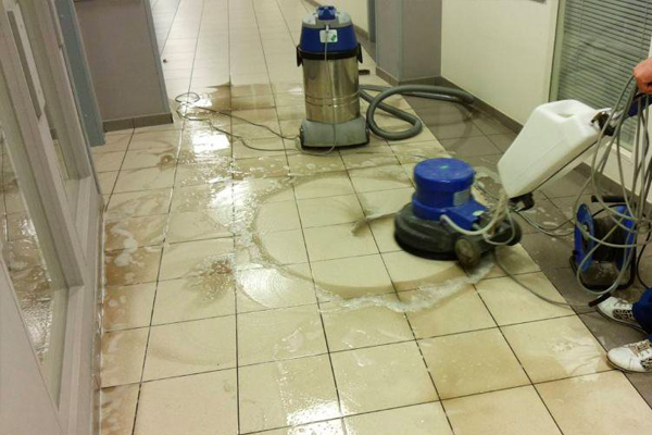 Чистка, защита и восстановление поверхностей