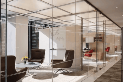 Утренний клининг: Создание идеального рабочего окружения в офисе